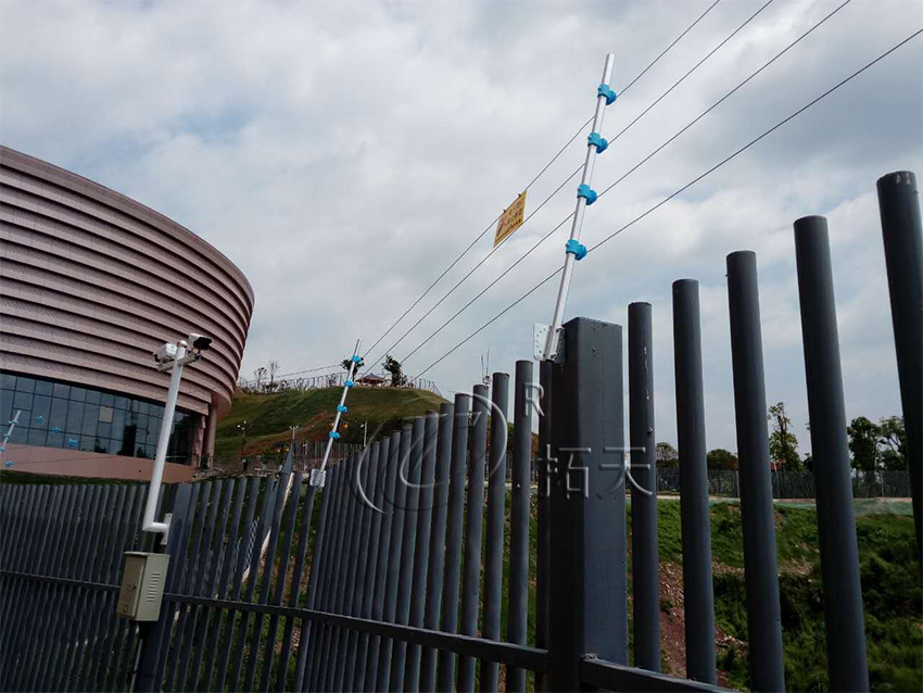 鐵藝圍墻安裝脈沖圍欄